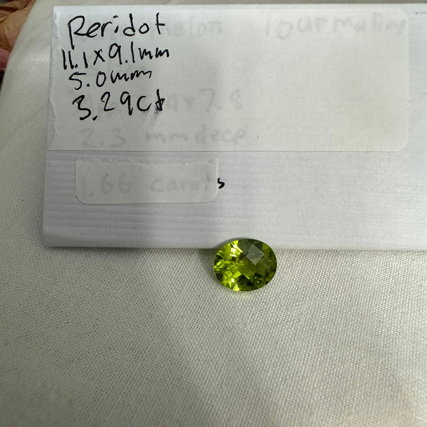 Green Peridot 11x9mm Oval Cut 3.29 carat Loose Natural Gem August Birthstone