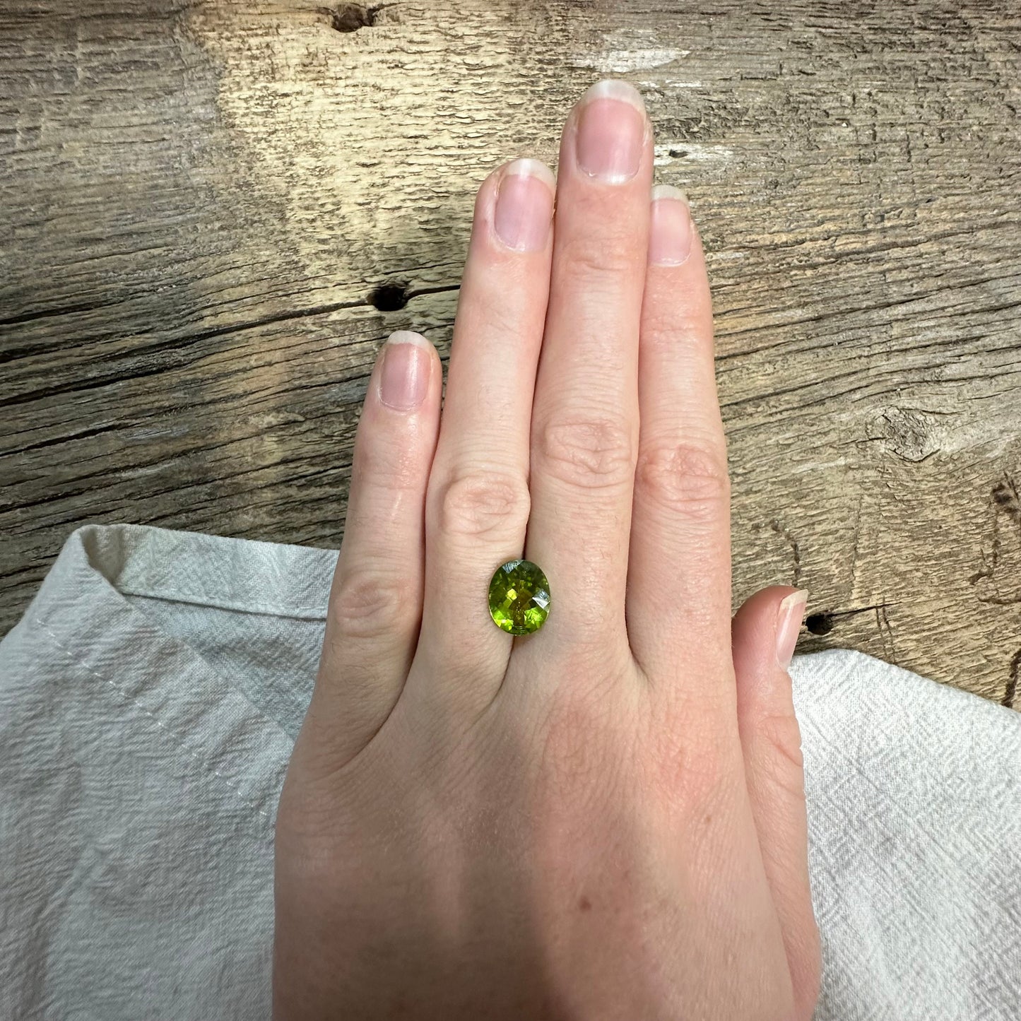 Green Peridot 11x9mm Oval Cut 3.29 carat Loose Natural Gem August Birthstone