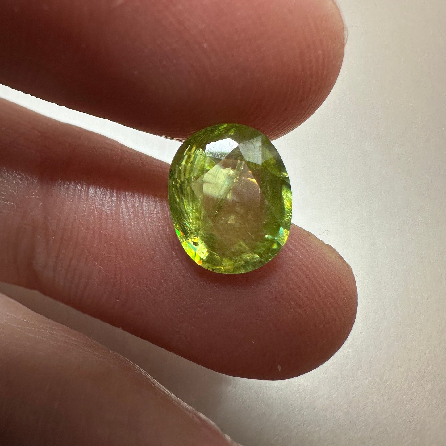10x8mm Yellow Green Sphene 2.87 Ct, Oval Cut, Natural Sphene, Faceted Loose Titanite with Fire