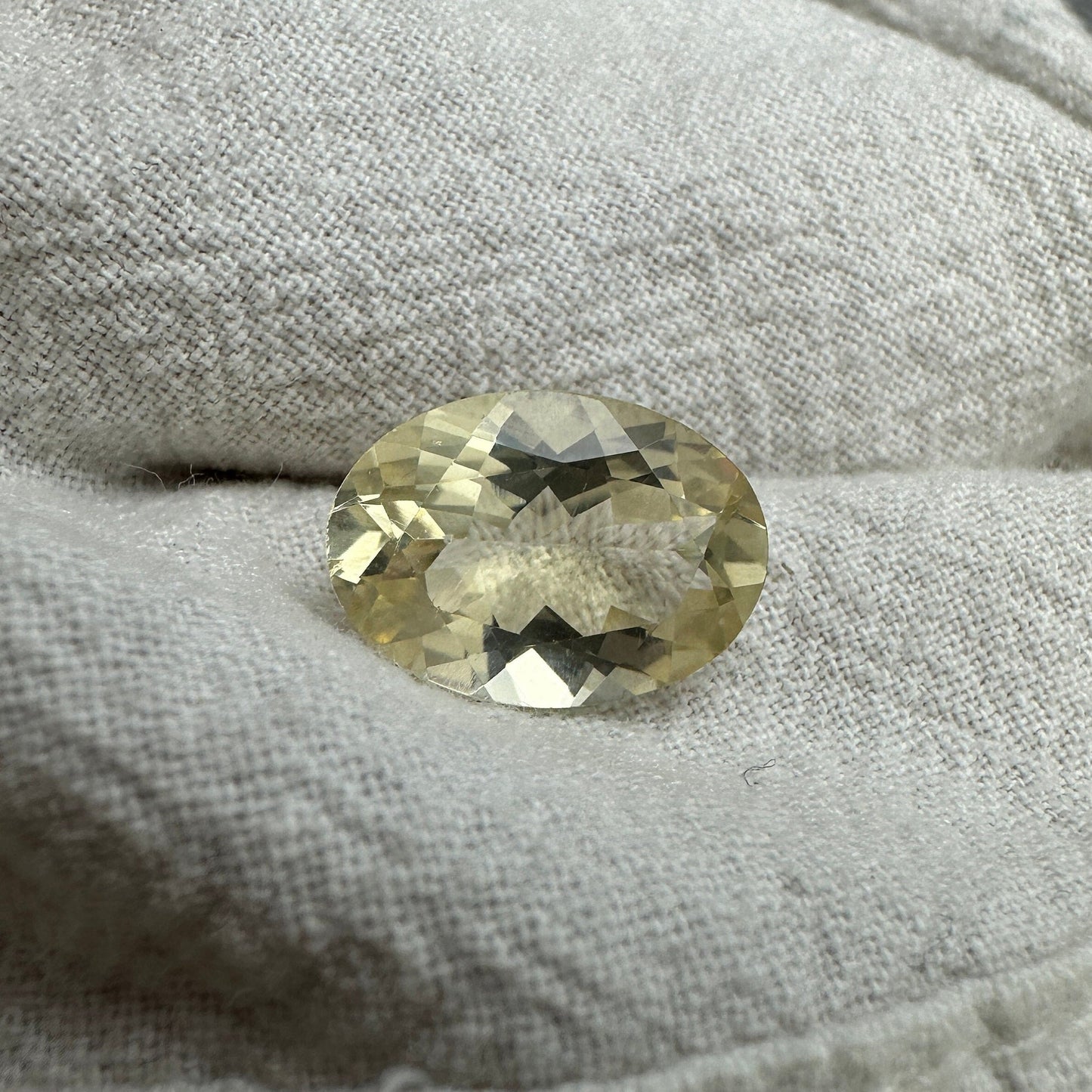 14x10mm Yellow Labradorite, Oval Cut Pale Sunstone, 4.77 Carat Loose Faceted Gemstone