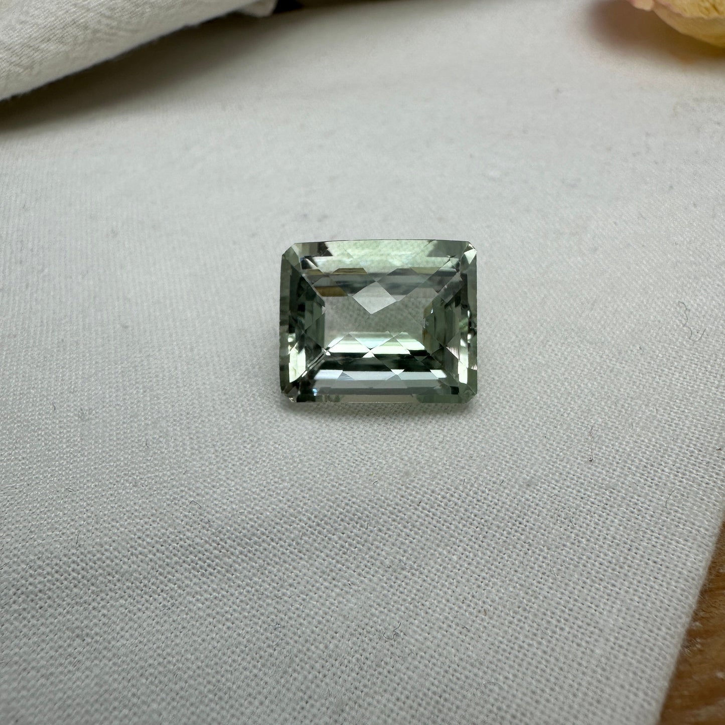 16 carat Prasiolite (Light Green Quarts) 16.4x13.5mm Rectangle Octagon, Imperfect- Chip