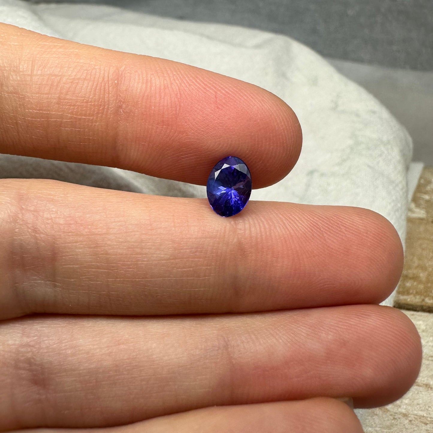 1.13 Carat Tanzanite 7.4x5.5mm Oval Cut, Bluish Violet