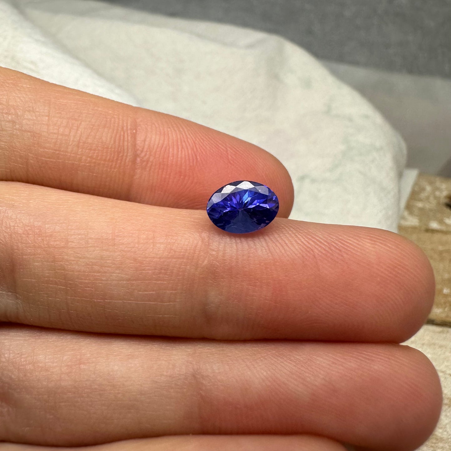 1.13 Carat Tanzanite 7.4x5.5mm Oval Cut, Bluish Violet