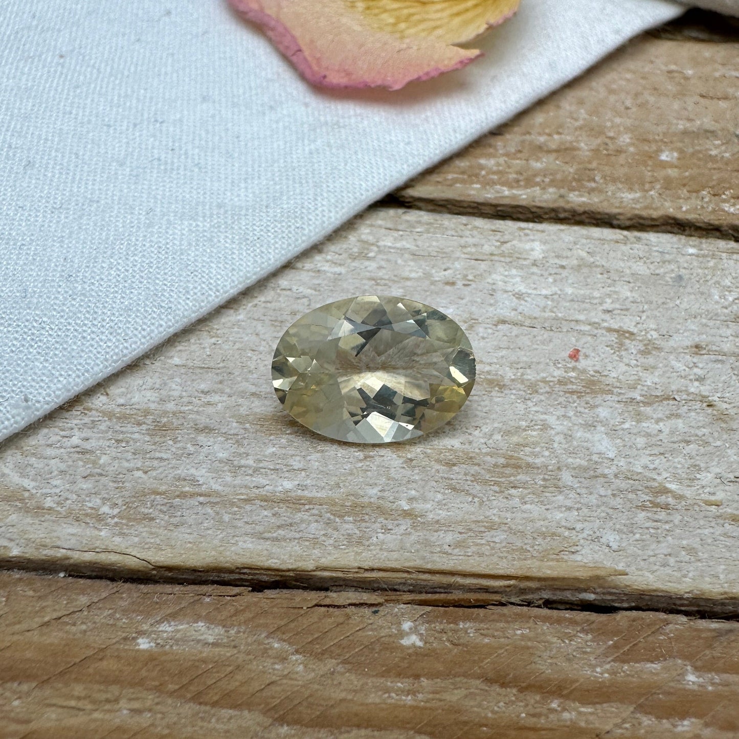 14x10mm Yellow Labradorite, Oval Cut Pale Sunstone, 4.77 Carat Loose Faceted Gemstone