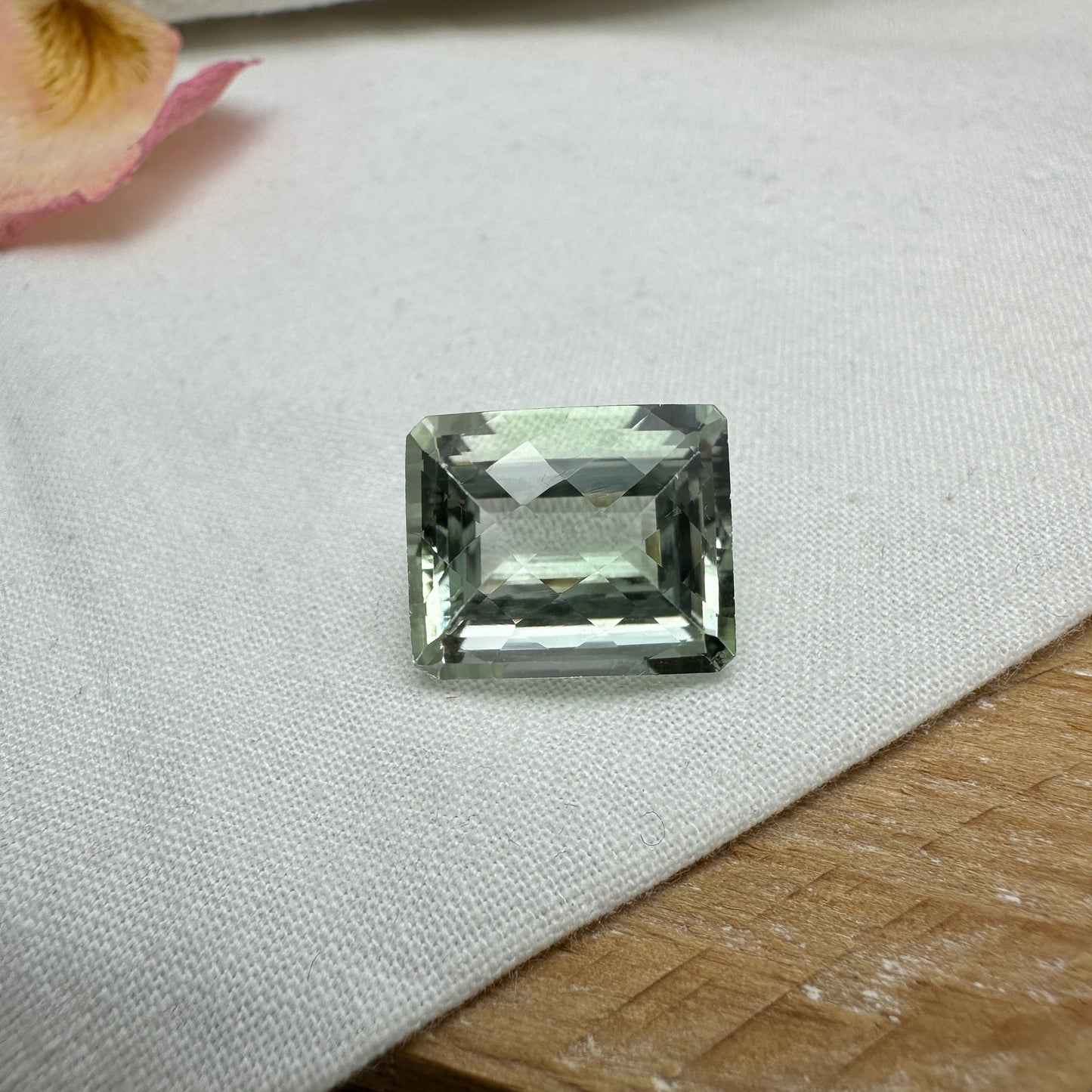 16 carat Prasiolite (Light Green Quarts) 16.4x13.5mm Rectangle Octagon, Imperfect- Chip
