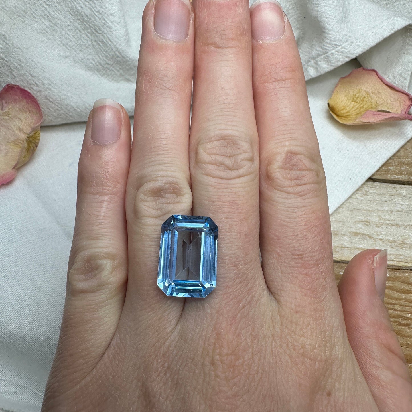 15.32 Carat Lab Spinel 17.8x12.8mm Emerald Cut, Faceted Loose Gemstone