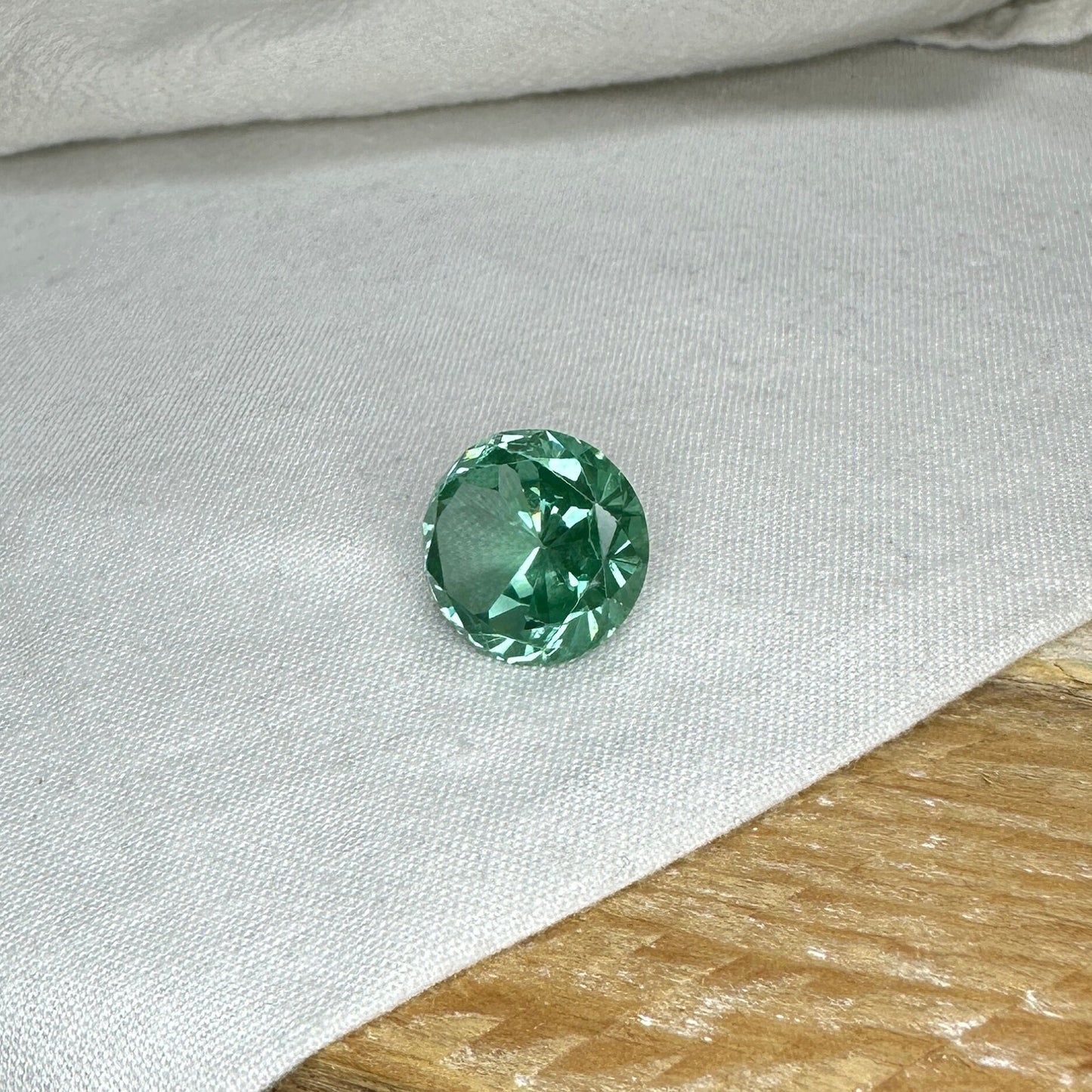 16 carat Green Lab Created Spinel 15.5mm Round Cut Man Made Spinel Cheap Loose, Mint Green Gem - Synthetic Spinel
