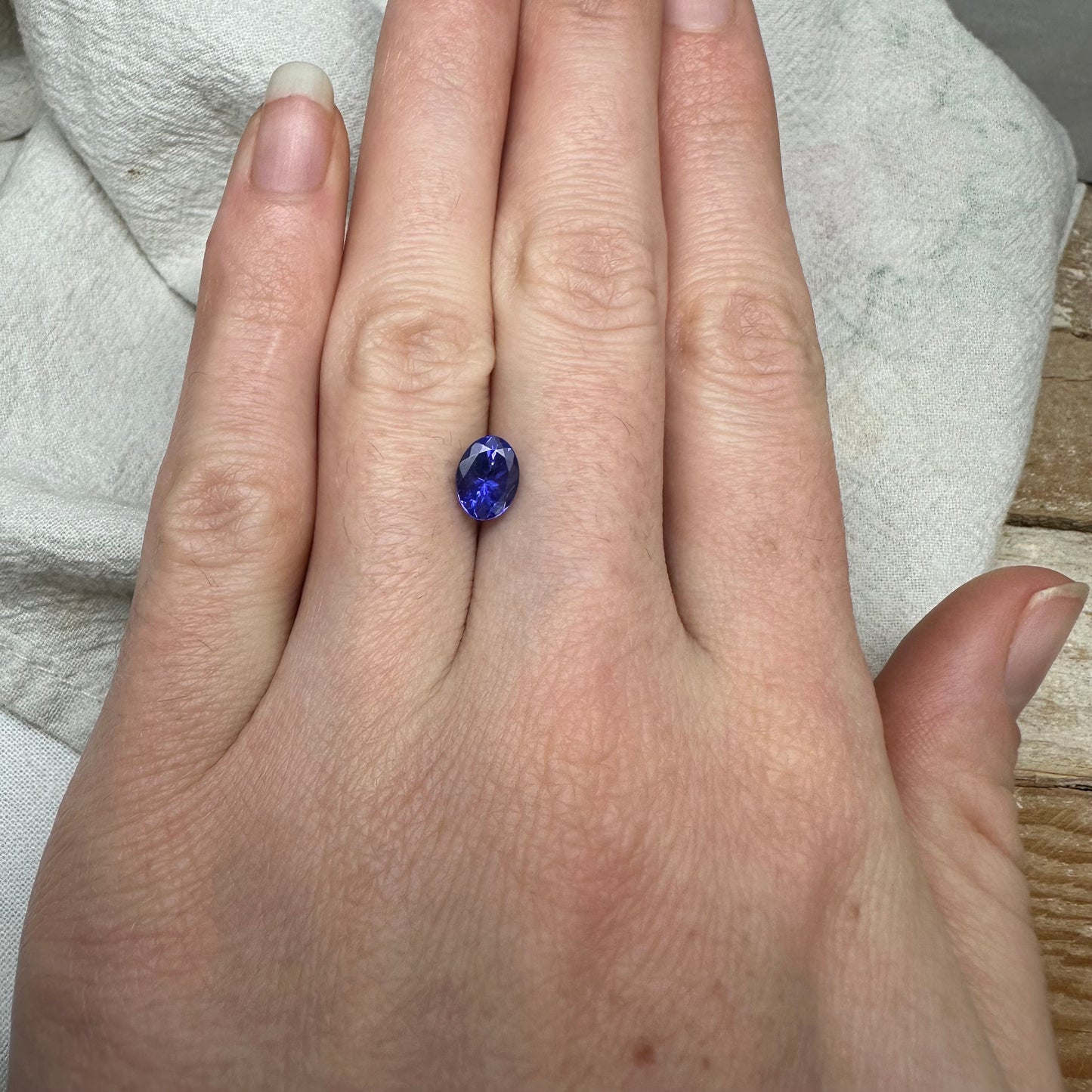 1.13 Carat Tanzanite 7.4x5.5mm Oval Cut, Bluish Violet