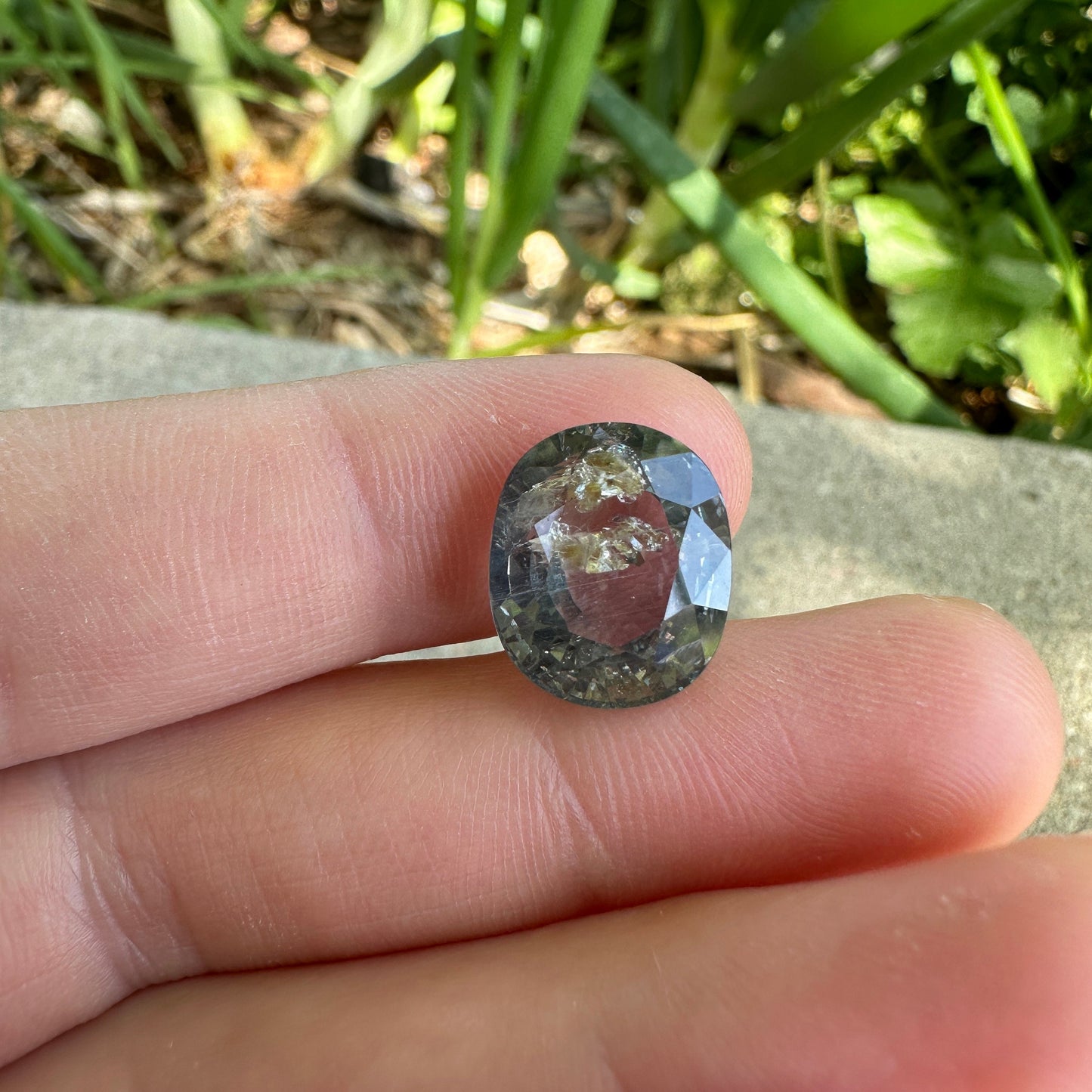 13 Carat Color Change Sapphire 13.75x11.65mm Oval Cut, Yellow Green to Purple, Natural Unheated Faceted Loose Sapphire, Tanzania