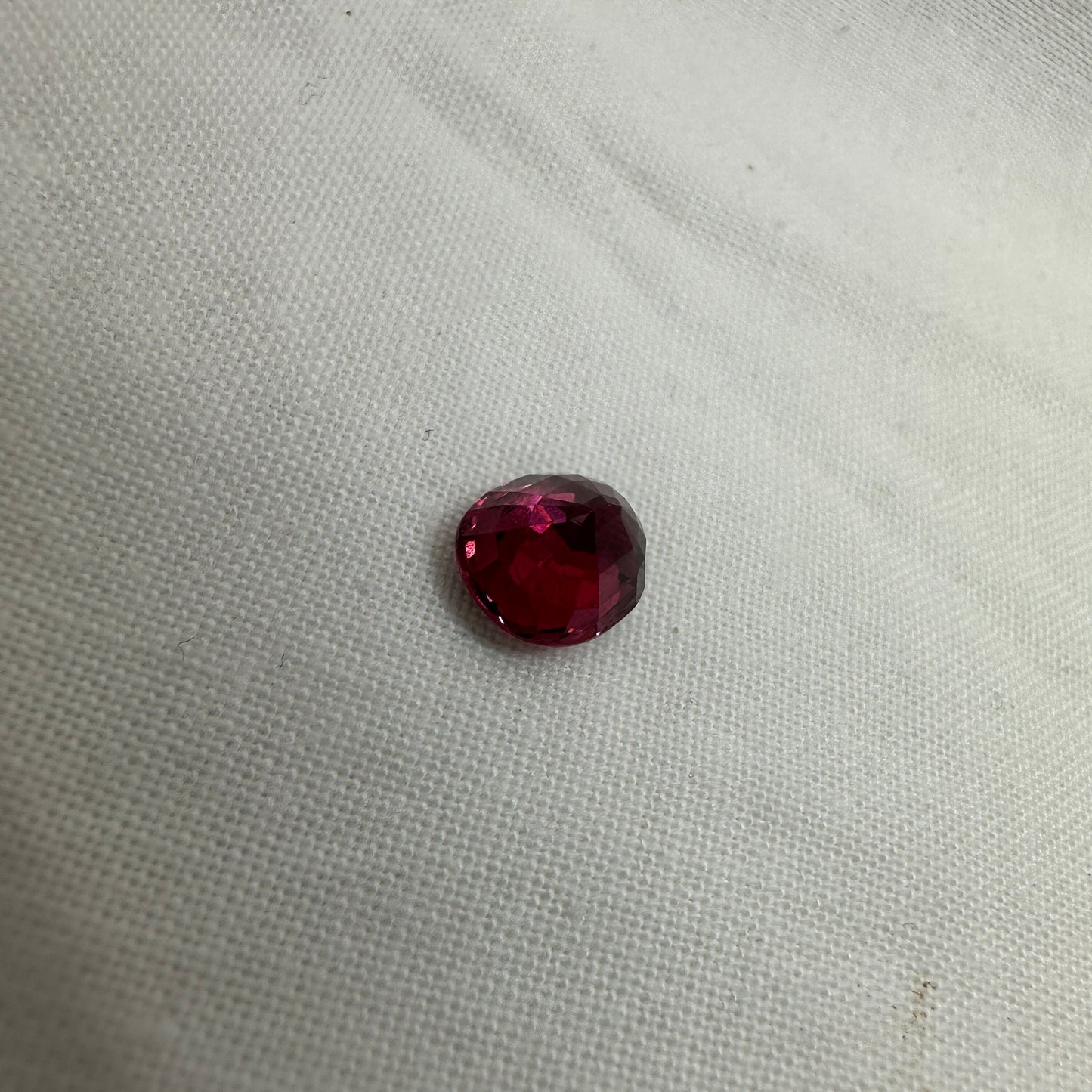 Pretty Rhodolite Garnet 2.8 Carat 8.6x7.4mm Oval Cut, Facet Loose Purple Garnet