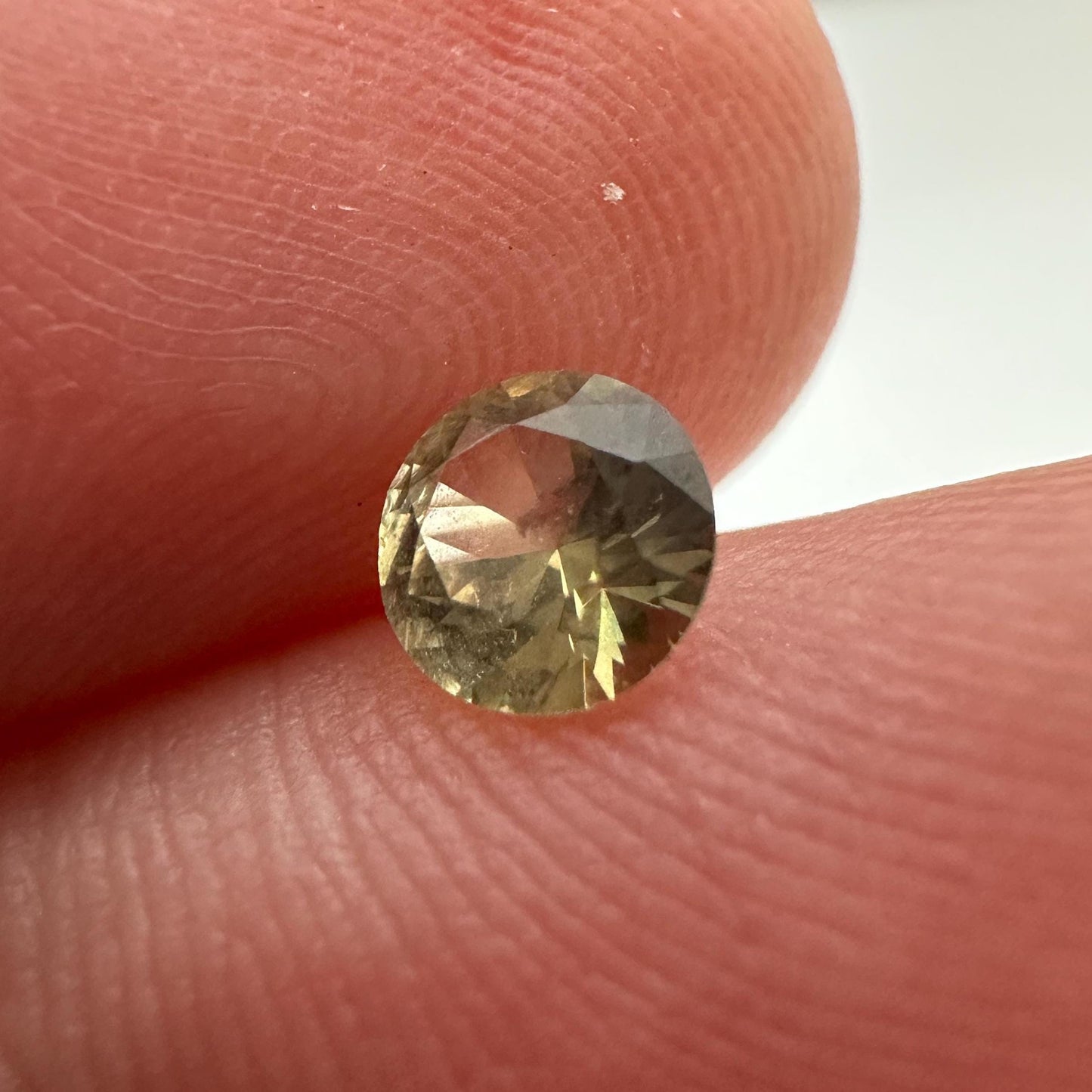 0.52 Carat Yellow Montana Sapphire 5mm Round Cut, Natural Unheated Faceted Loose