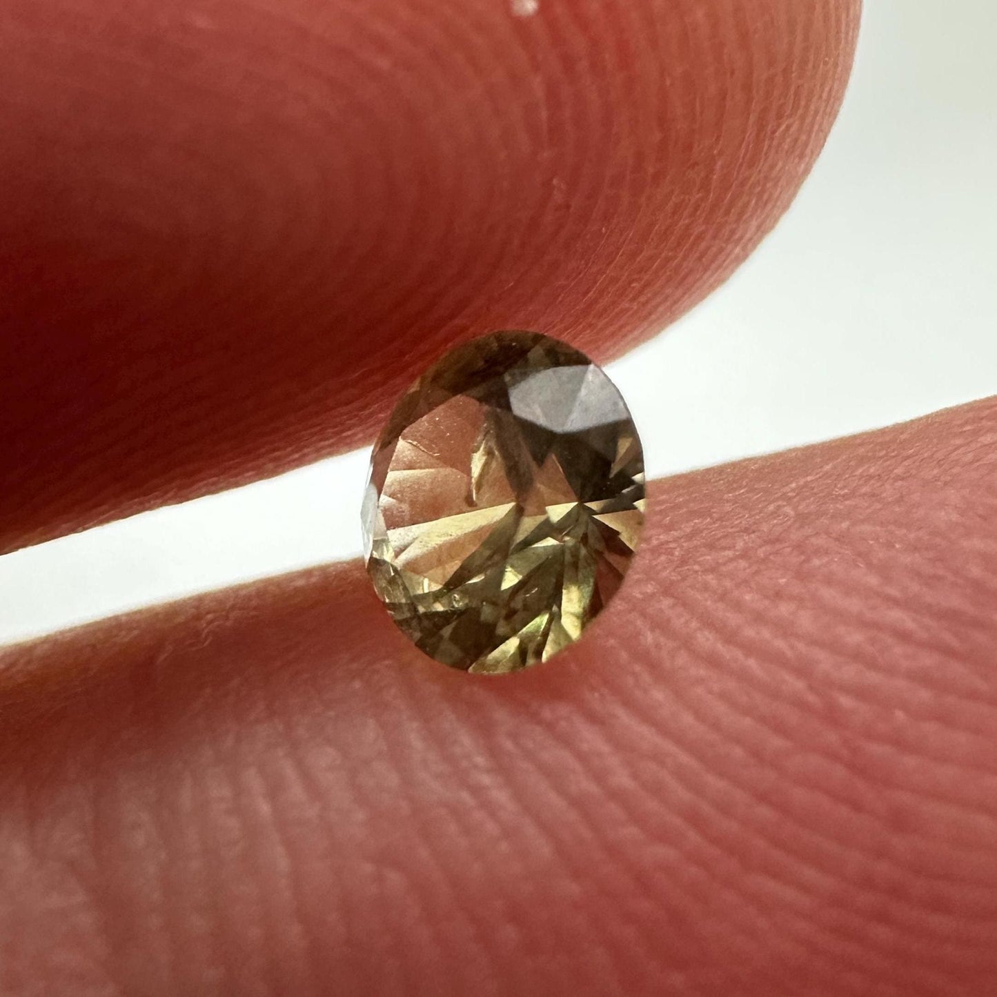 0.52 Carat Yellow Montana Sapphire 5mm Round Cut, Natural Unheated Faceted Loose