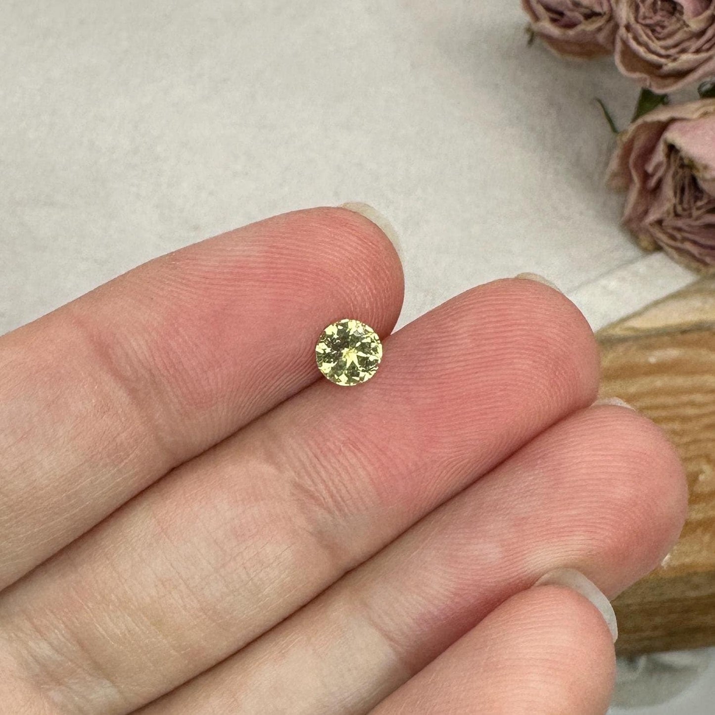 0.52 Carat Yellow Montana Sapphire 5mm Round Cut, Natural Unheated Faceted Loose