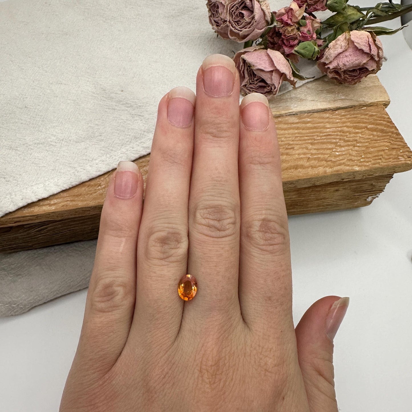 1.33 Carat Spessartite Garnet 7.9x5.85mm Oval Cut, Faceted Loose Orange Garnet