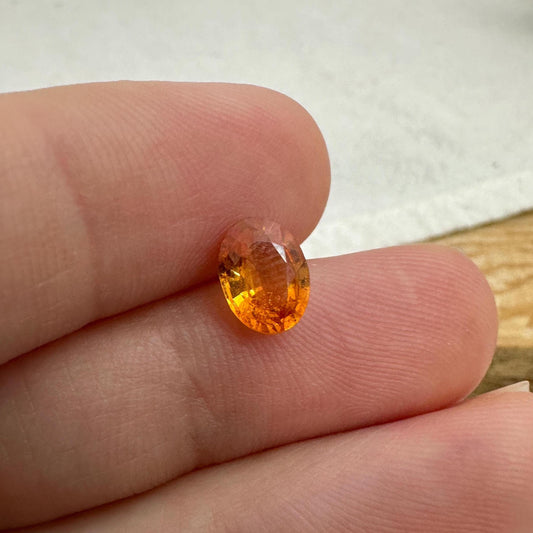 1.33 Carat Spessartite Garnet 7.9x5.85mm Oval Cut, Faceted Loose Orange Garnet