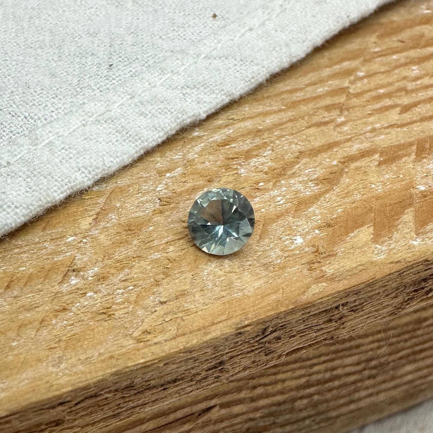 0.55 Carat Light Green Montana Sapphire 5mm Round Cut, Natural Unheated Faceted Loose