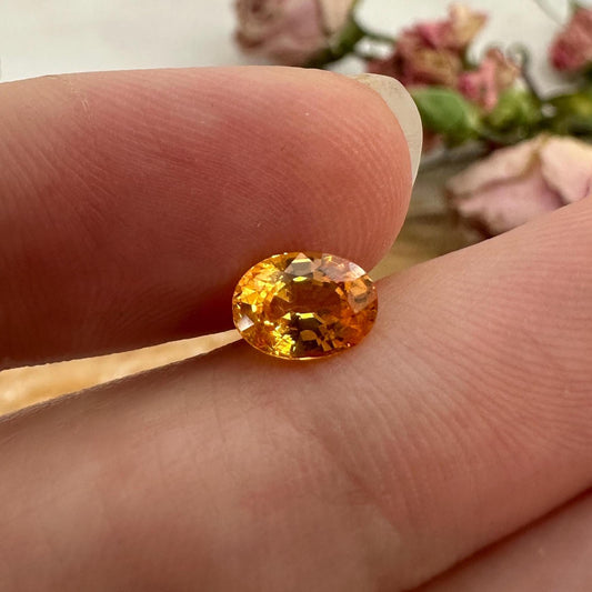 1.15 Carat Spessartite Garnet 6.9x5.1mm Oval Cut, Faceted Loose Orange Garnet