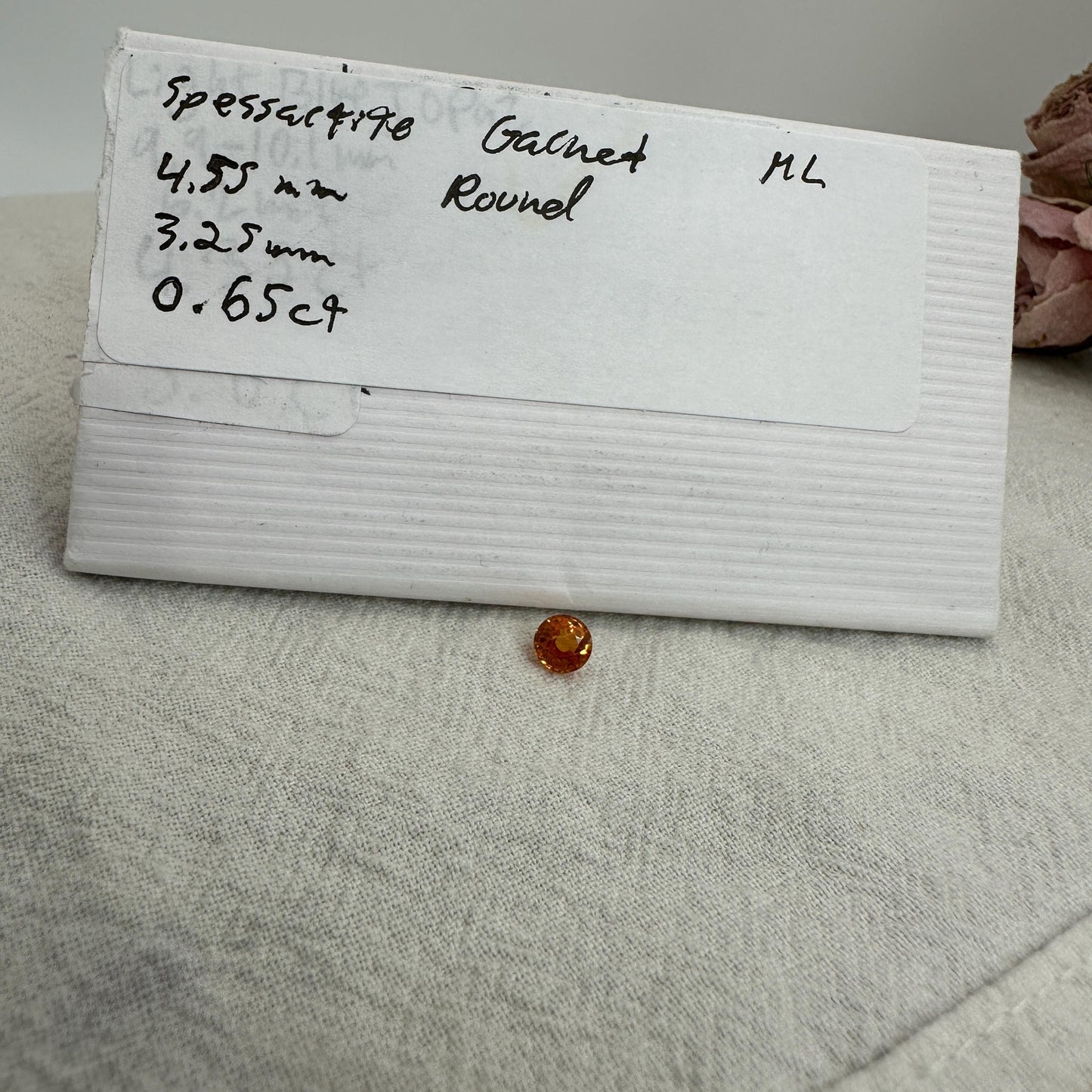 0.65 Carat Spessartite Garnet 4.5mm Round Cut, Faceted Loose Orange Garnet