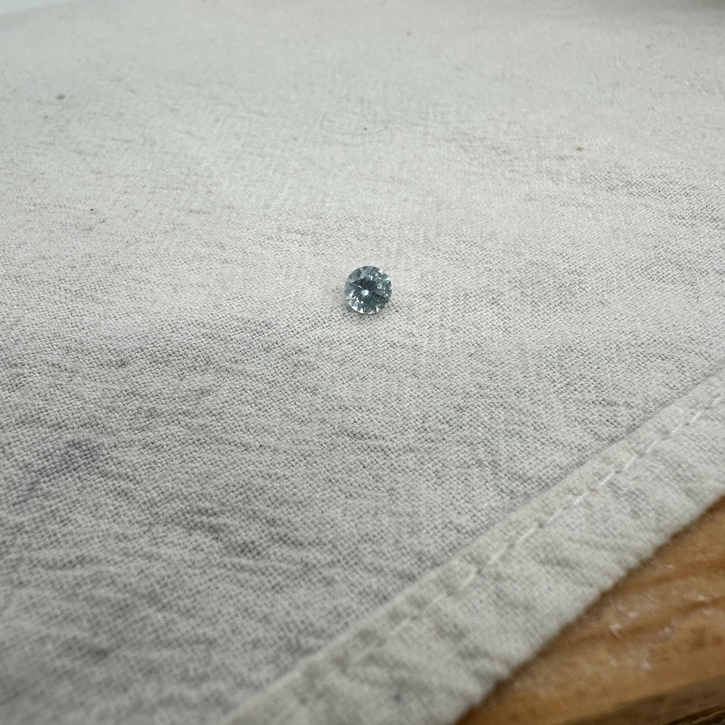 0.41 Carat Light Blue Montana Sapphire 4.35mm Round Cut, Natural Unheated Faceted Loose