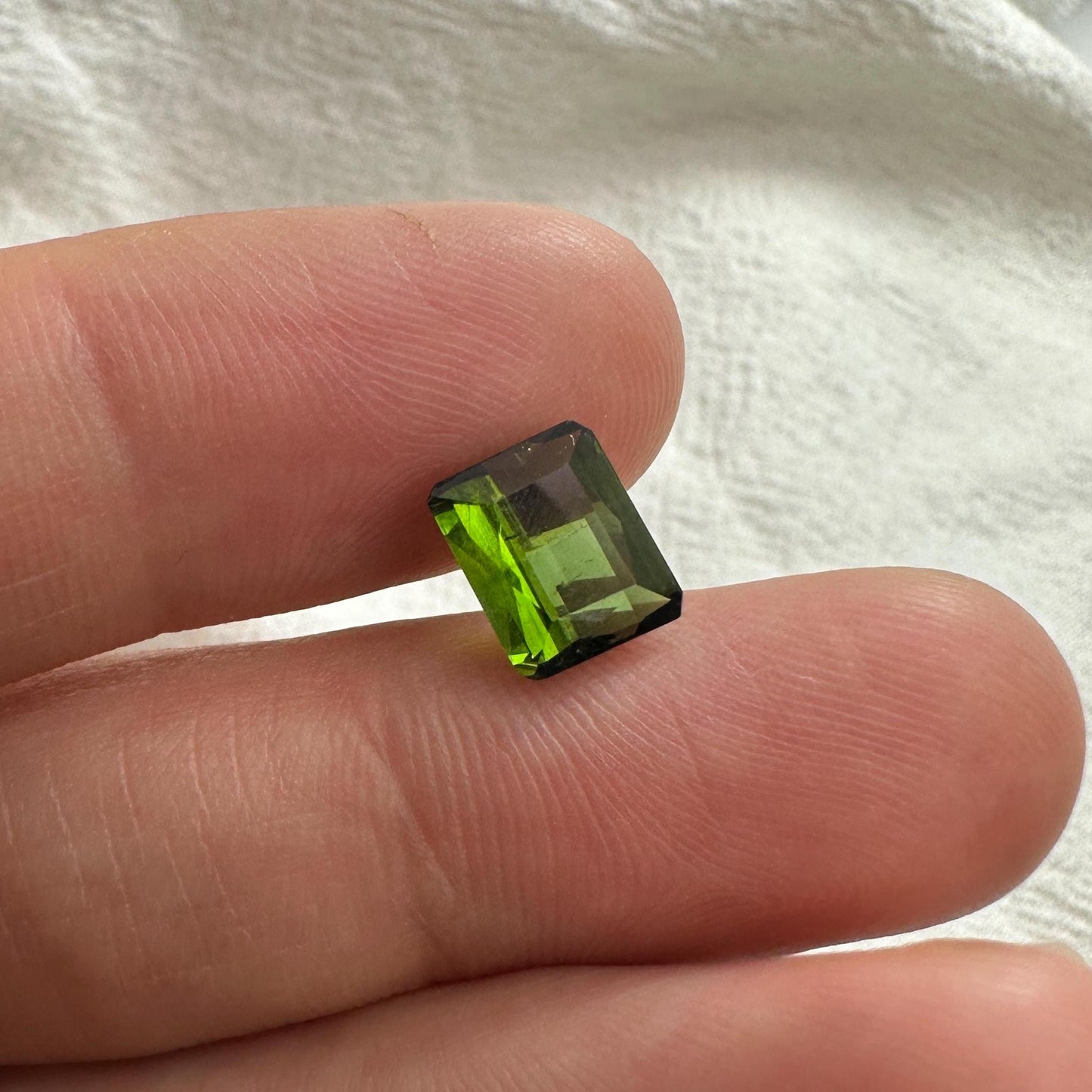 1.91 carat Natural Green Tourmaline, 8.3x7mm Rectangle Octagon Cut Faceted Loose Gemstone