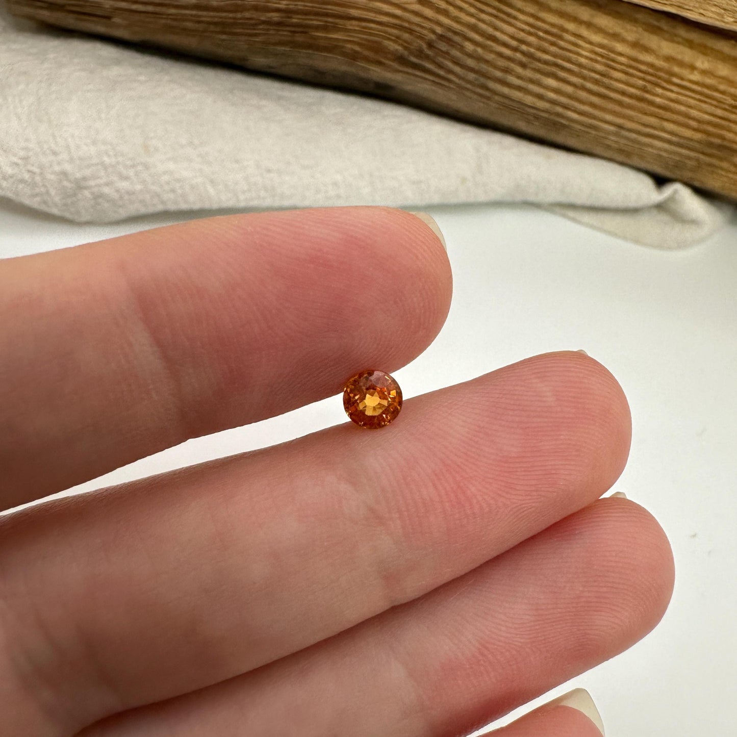 0.65 Carat Spessartite Garnet 4.5mm Round Cut, Faceted Loose Orange Garnet