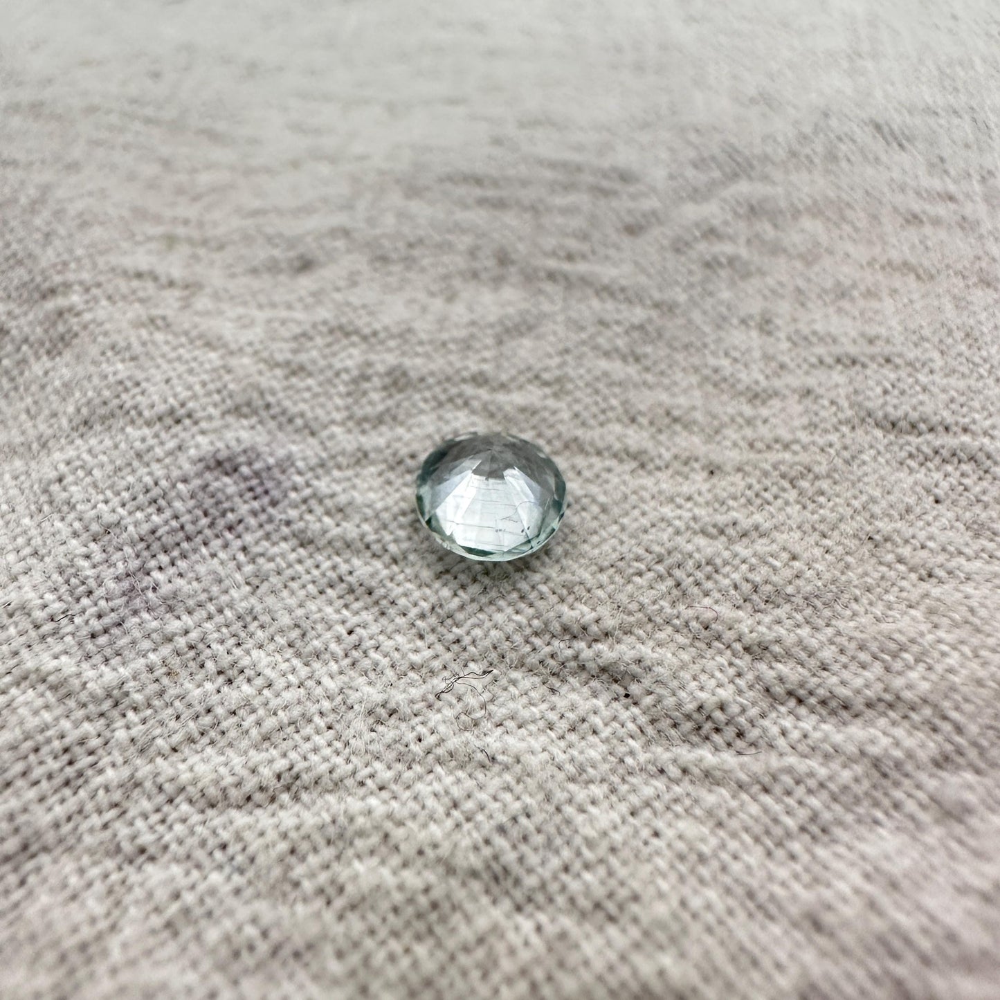 0.41 Carat Light Blue Montana Sapphire 4.35mm Round Cut, Natural Unheated Faceted Loose
