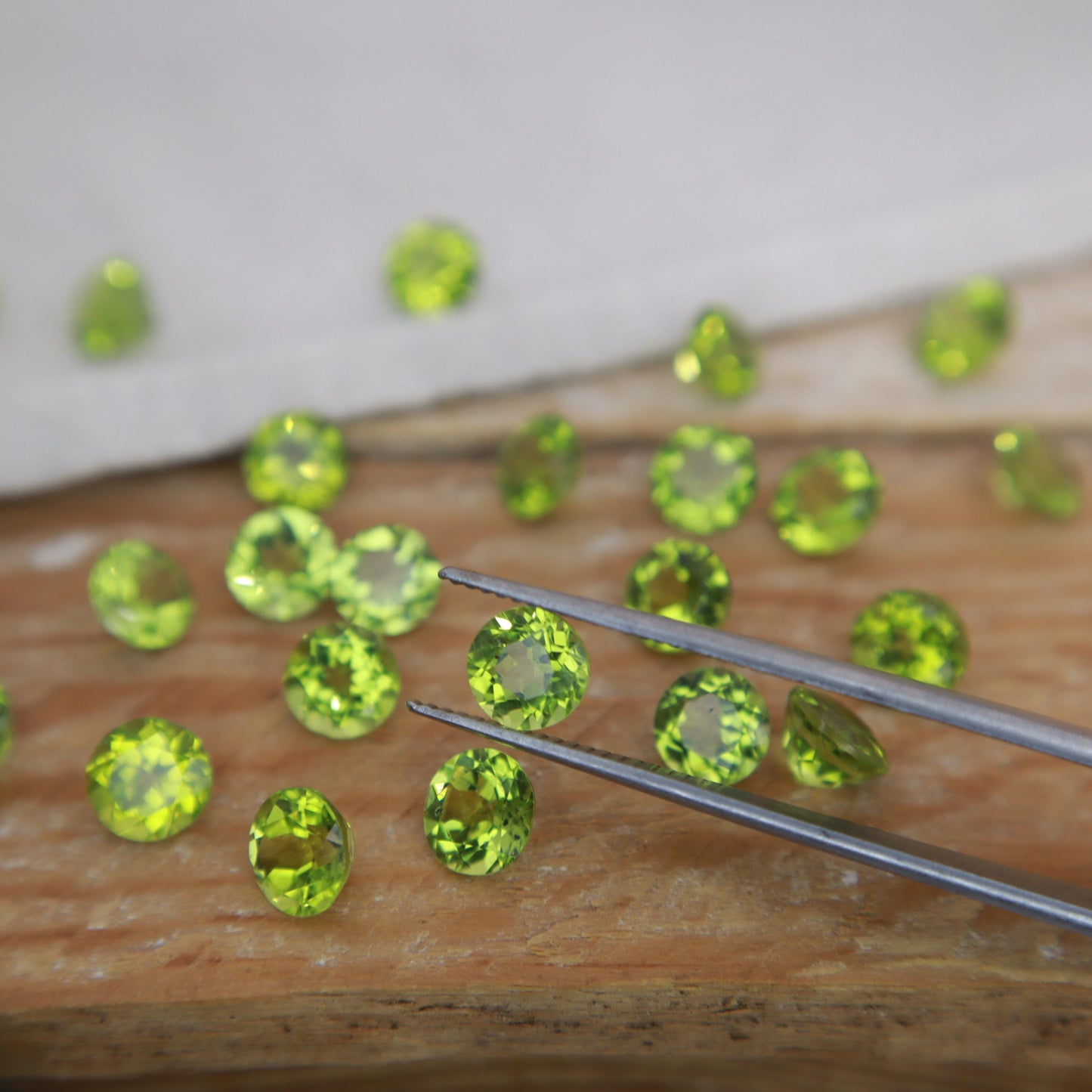 One 6mm Round Peridot, Faceted Loose Green Peridot