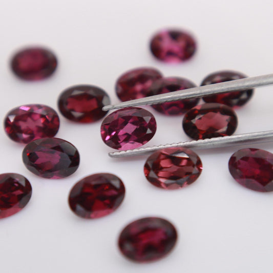 One 7x5mm Purple Garnet Oval Cut, Faceted Loose Gemstone, 1 carat
