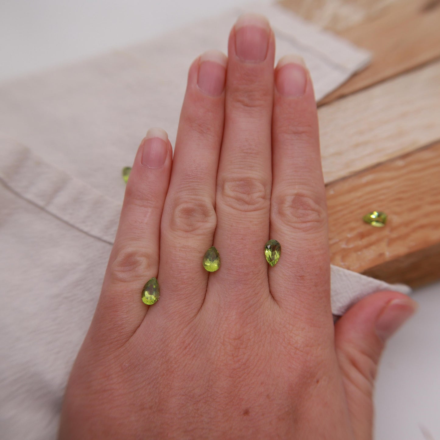 One 8x5mm Peridot Pear Cut, Faceted Loose Green Peridot, 1 Carat