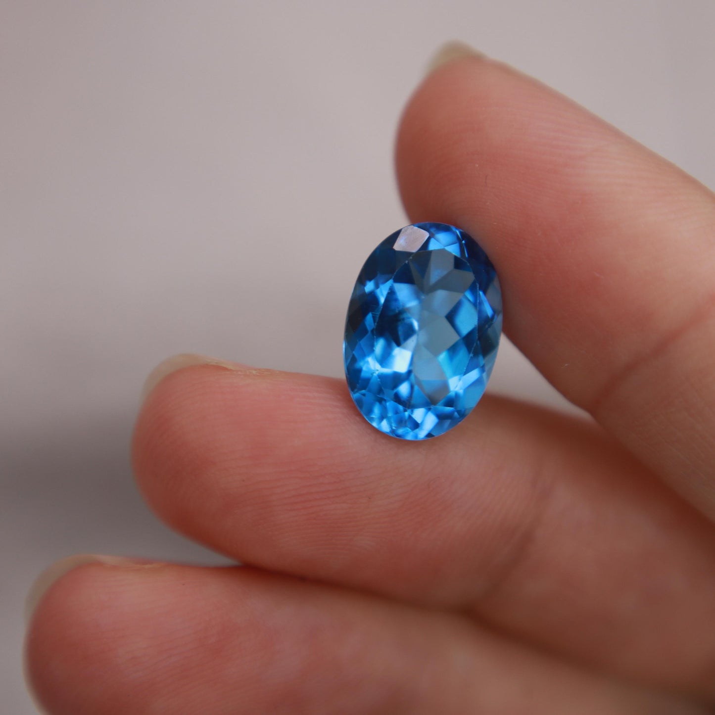 14.2x10.1mm Blue Topaz 7.63 carat Oval Cut, Faceted Loose Gemstone