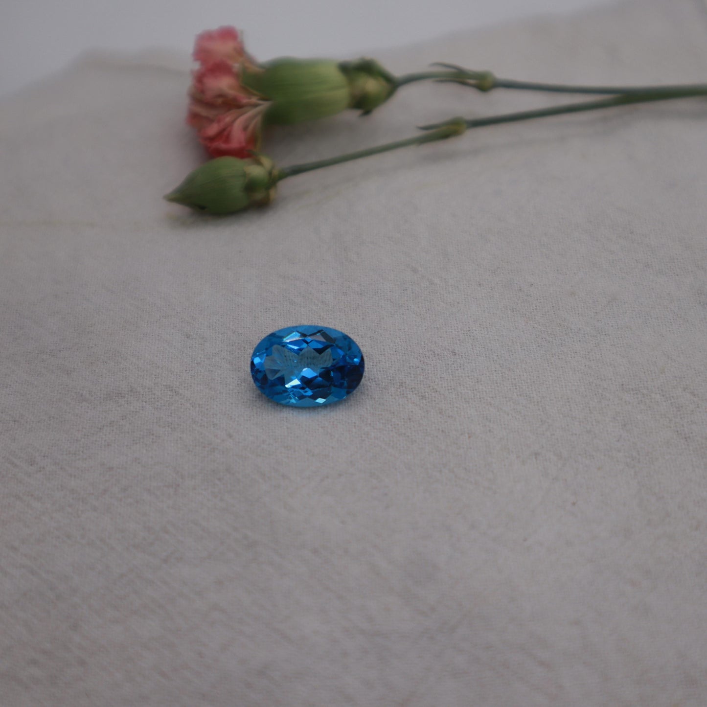 14.2x10.1mm Blue Topaz 7.63 carat Oval Cut, Faceted Loose Gemstone