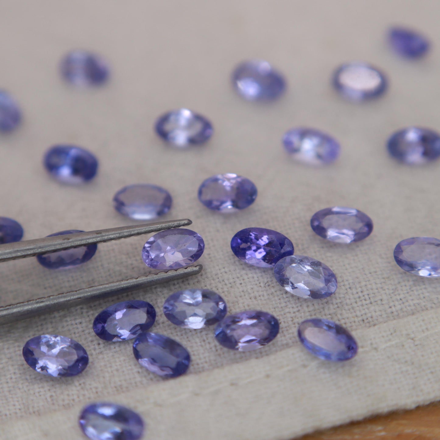 One 5x3mm Tanzanite Oval Cut, Faceted Loose Violet Gemstone, Natural Tanzanite, Zoisite