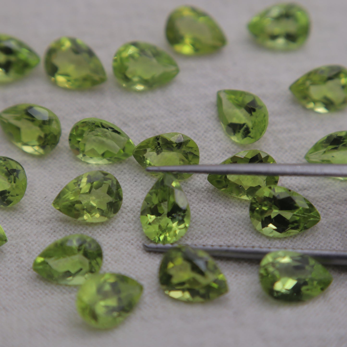 One 7x5mm Peridot Pear Cut, Faceted Loose Green Peridot