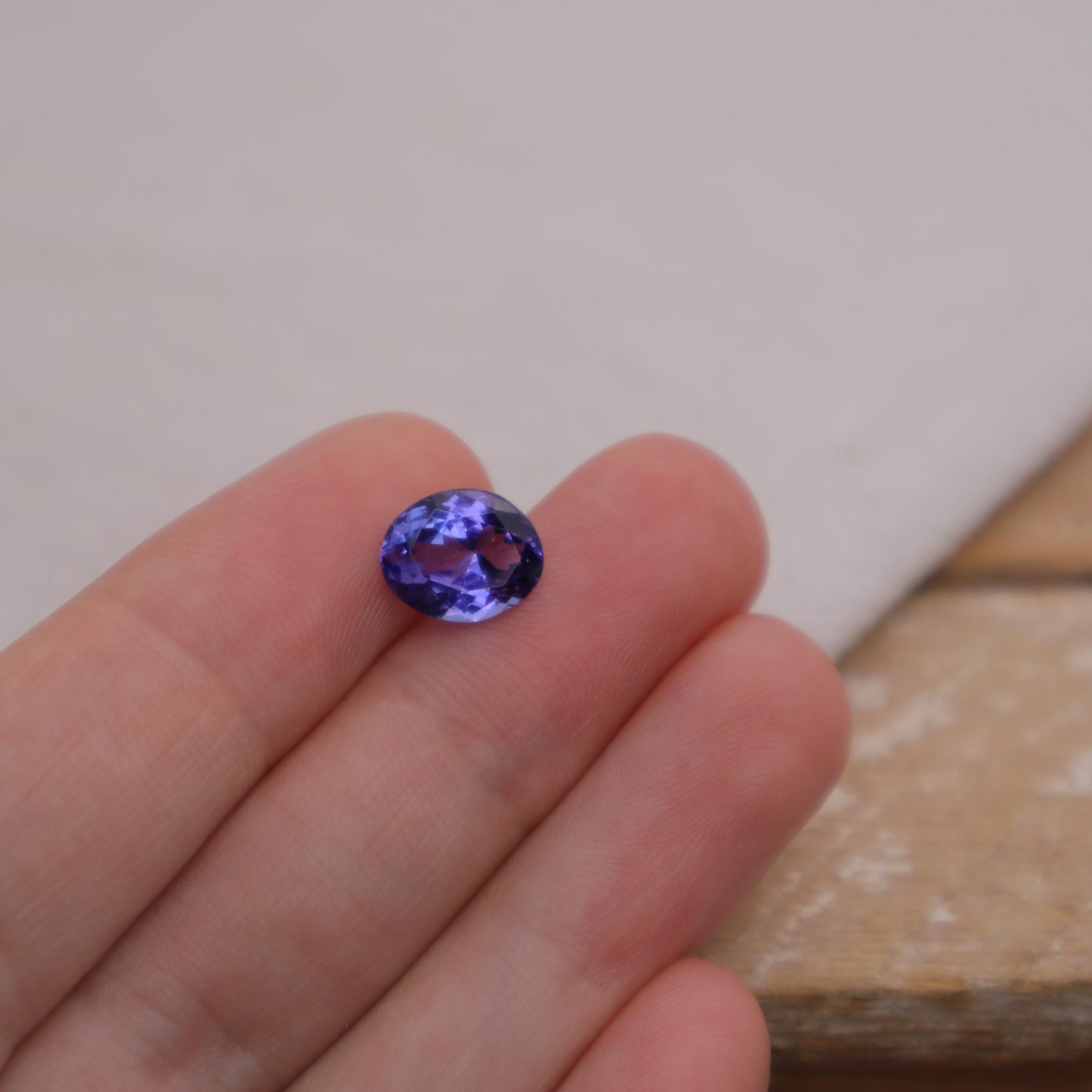 2.64 carat Tanzanite 9.7x8mm Oval Cut, Bluish Violet Faceted Loose Gemstone