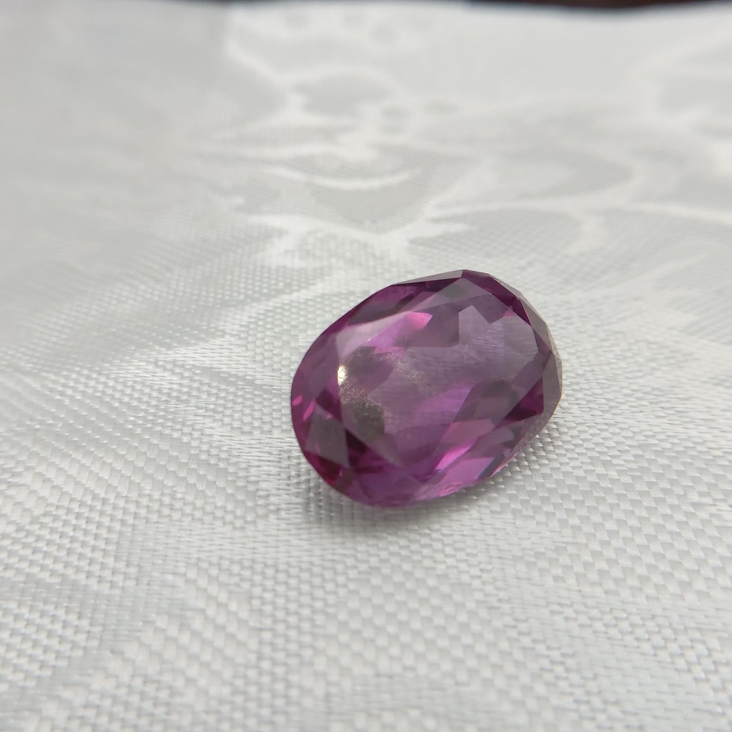 Lab Created Purple Color Change Sapphire Oval Cut 22.89 Carat, Faceted Lab Grown Corundum- Alexandrite Replacement 20.5x14mm