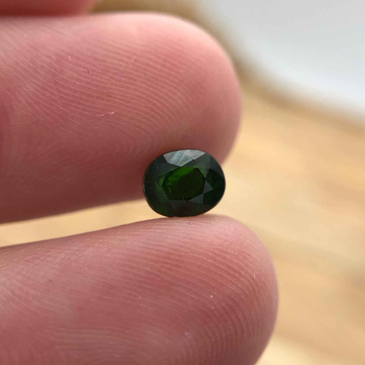 Green Diopside 1.08 carat, Oval Cut 6x5mm loose Gemstone Faceted Natural  Gem