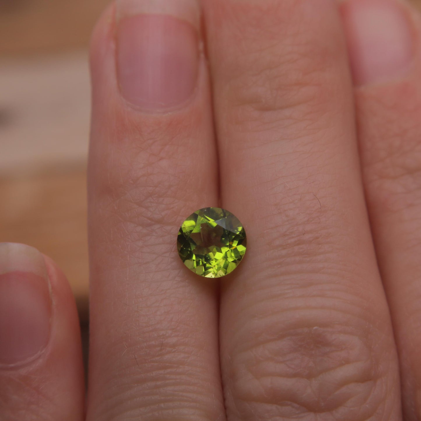 1.6 Carat Peridot 7.15mm Round Cut, Yellow Green, Faceted Loose Natural Gemstone