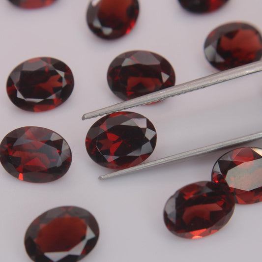 One Red Garnet 9x7mm Oval Cut, Faceted Loose Gemstone