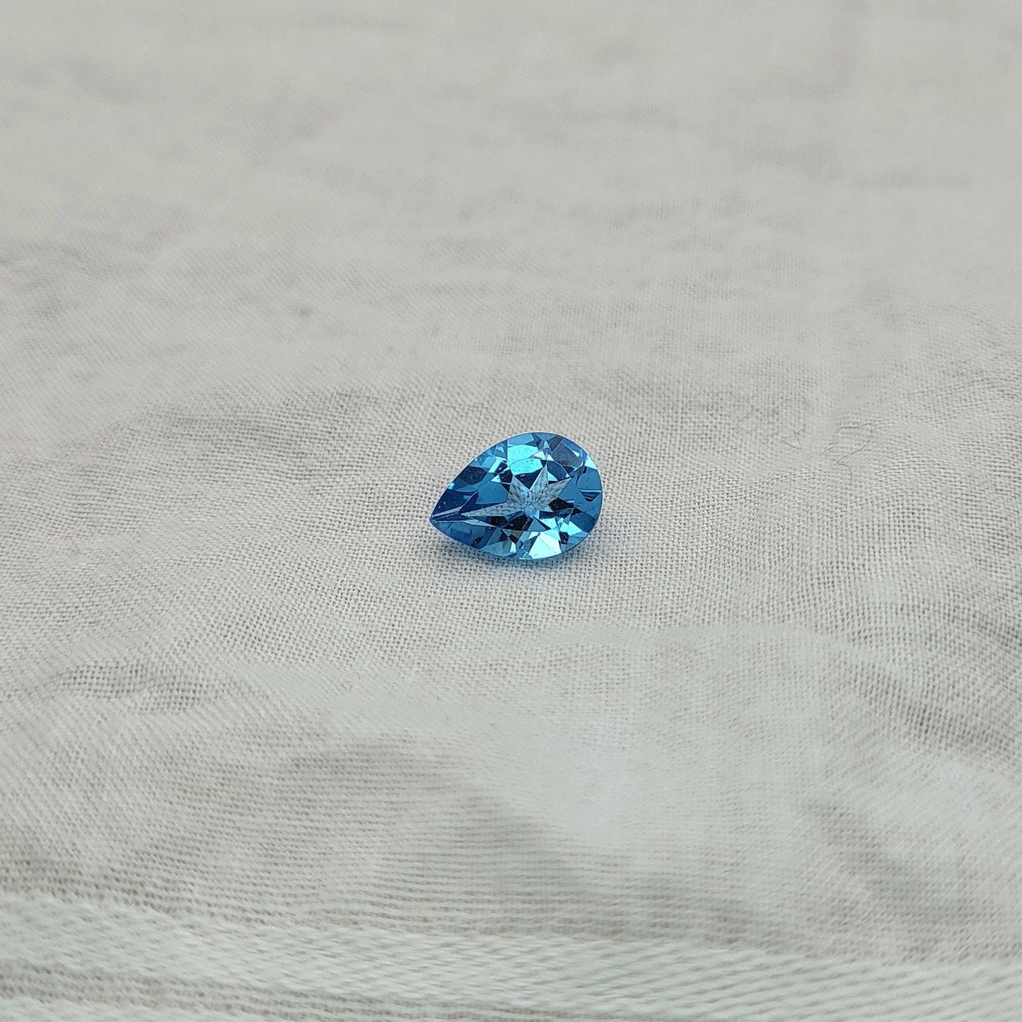10.8x7.8mm Blue Topaz Pear Cut, 2.79 carat Loose Faceted Gem, Natural Topaz