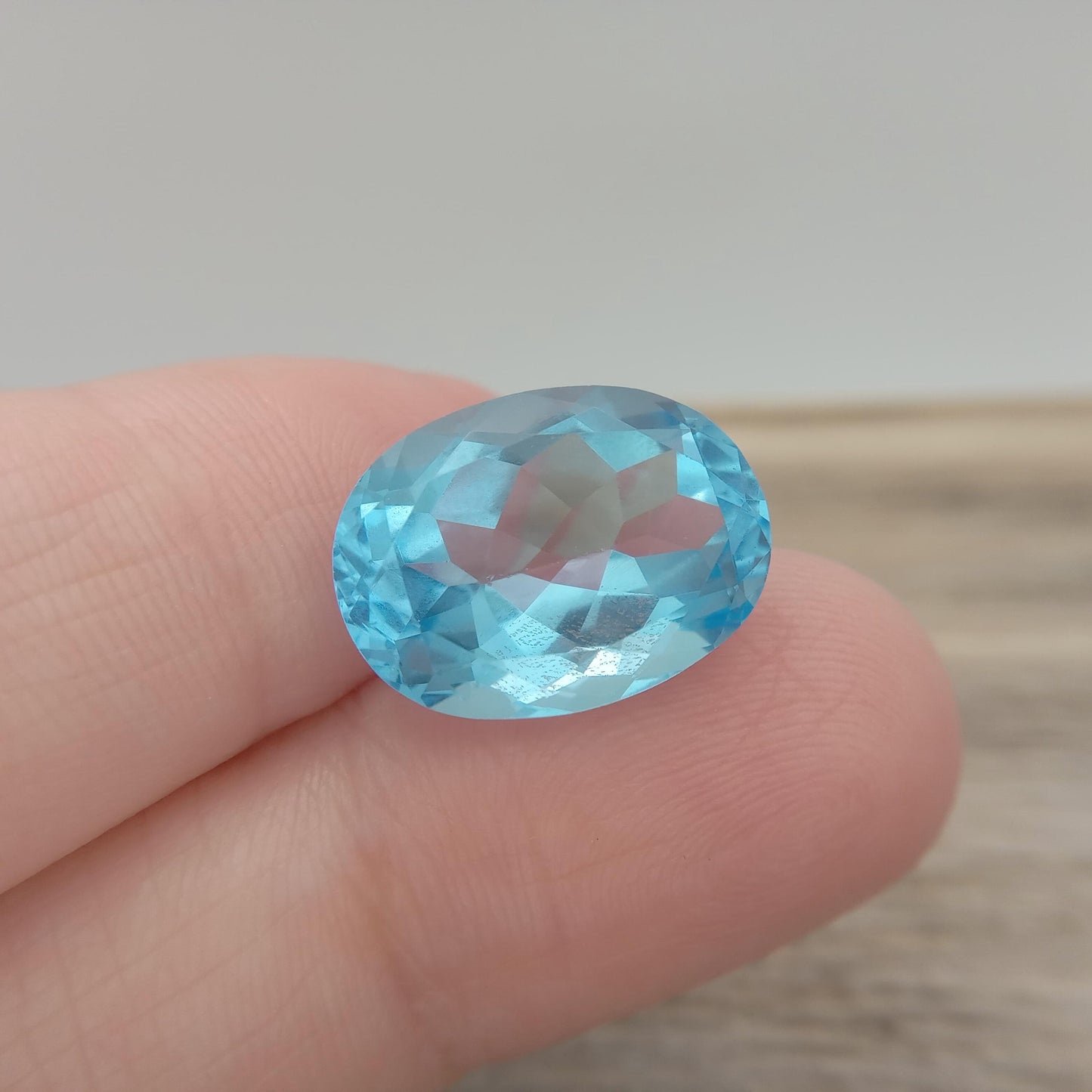 15.9x11.7mm Blue Topaz 11.63 carat Oval Cut Loose, Gemstone Blue Topaz, Faceted Blue Topaz, December Birthstone 16x12mm
