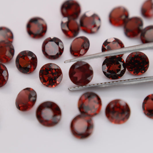 One 5mm Red Garnet Round Cut, Faceted Loose Gemstone