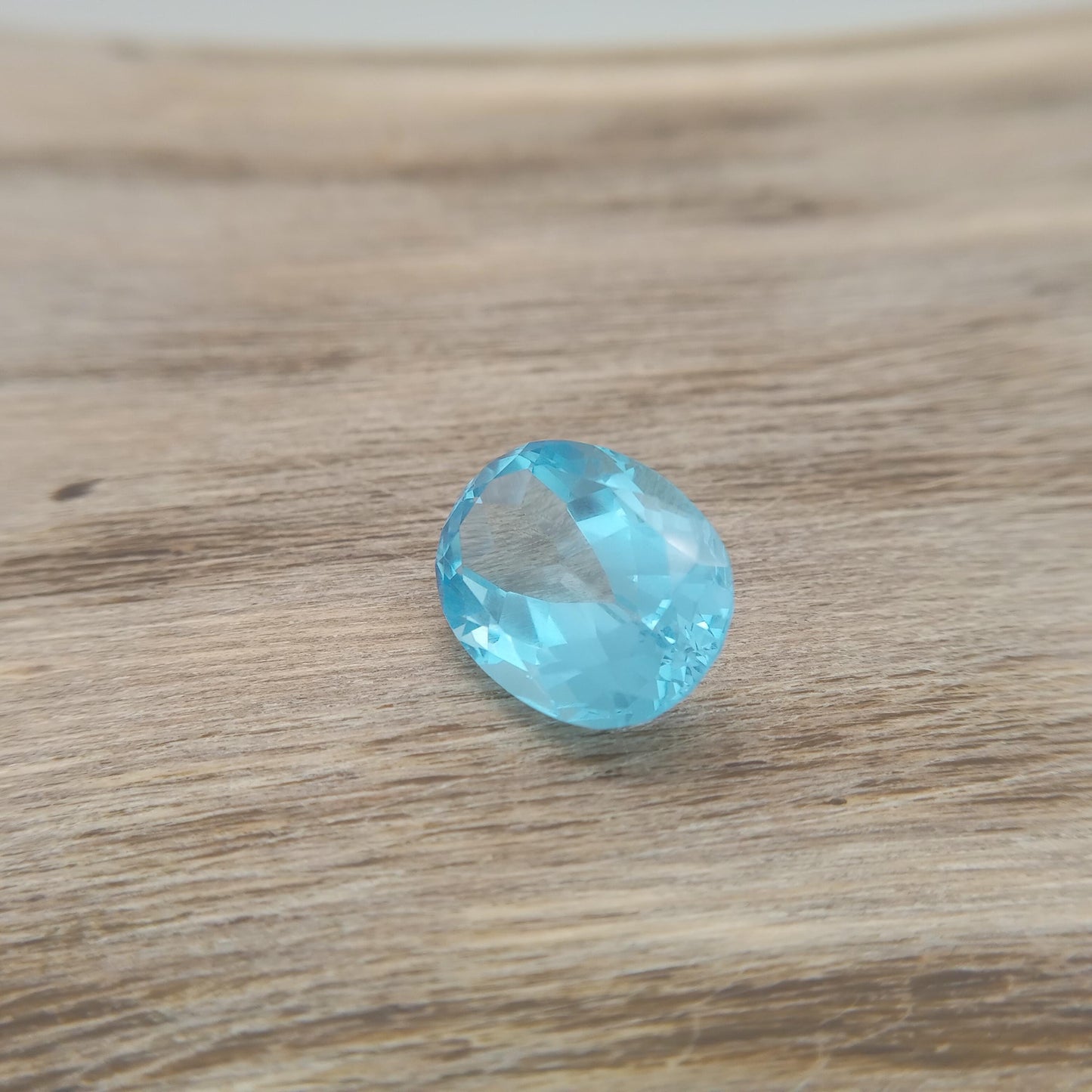 15.9x11.7mm Blue Topaz 11.63 carat Oval Cut Loose, Gemstone Blue Topaz, Faceted Blue Topaz, December Birthstone 16x12mm