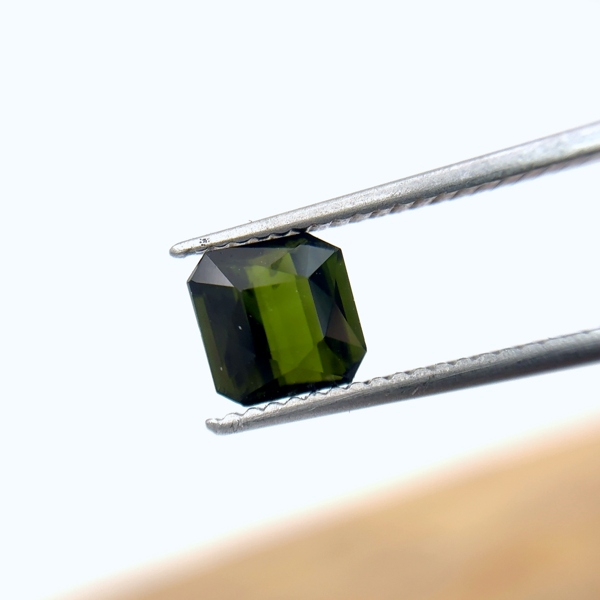 6mm Green Tourmaline, 1.25 carats