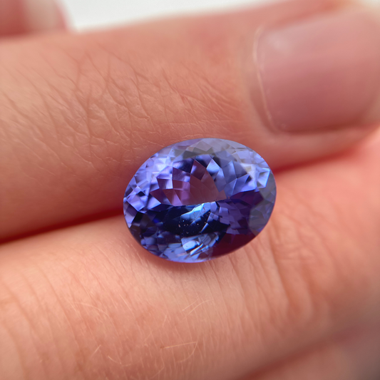 3.96 carat Violet Tanzanite, 11x8.8mm