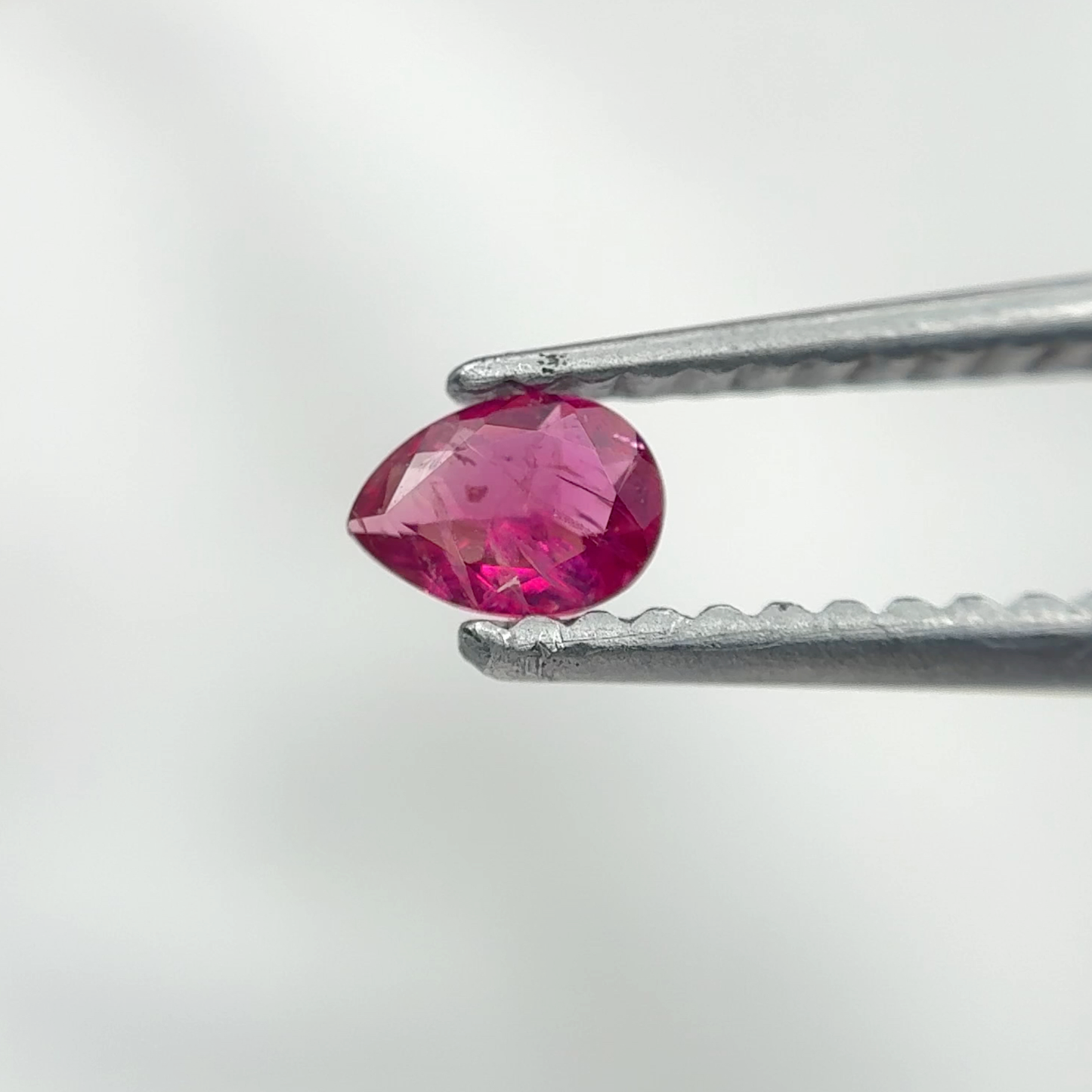 0.10 carat Red Beryl 4.25x3.0mm Pear Cut, Natural Utah Red Beryl, Bixbite
