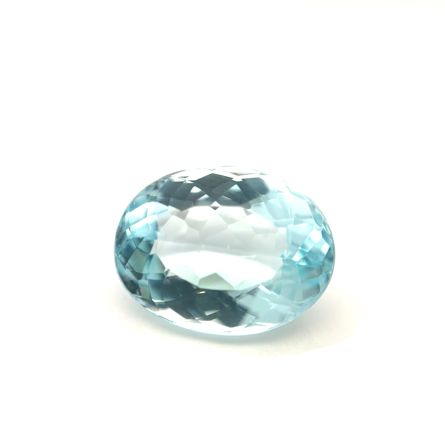 6.25 carat Aquamarine, 14x10.6mm Oval Cut