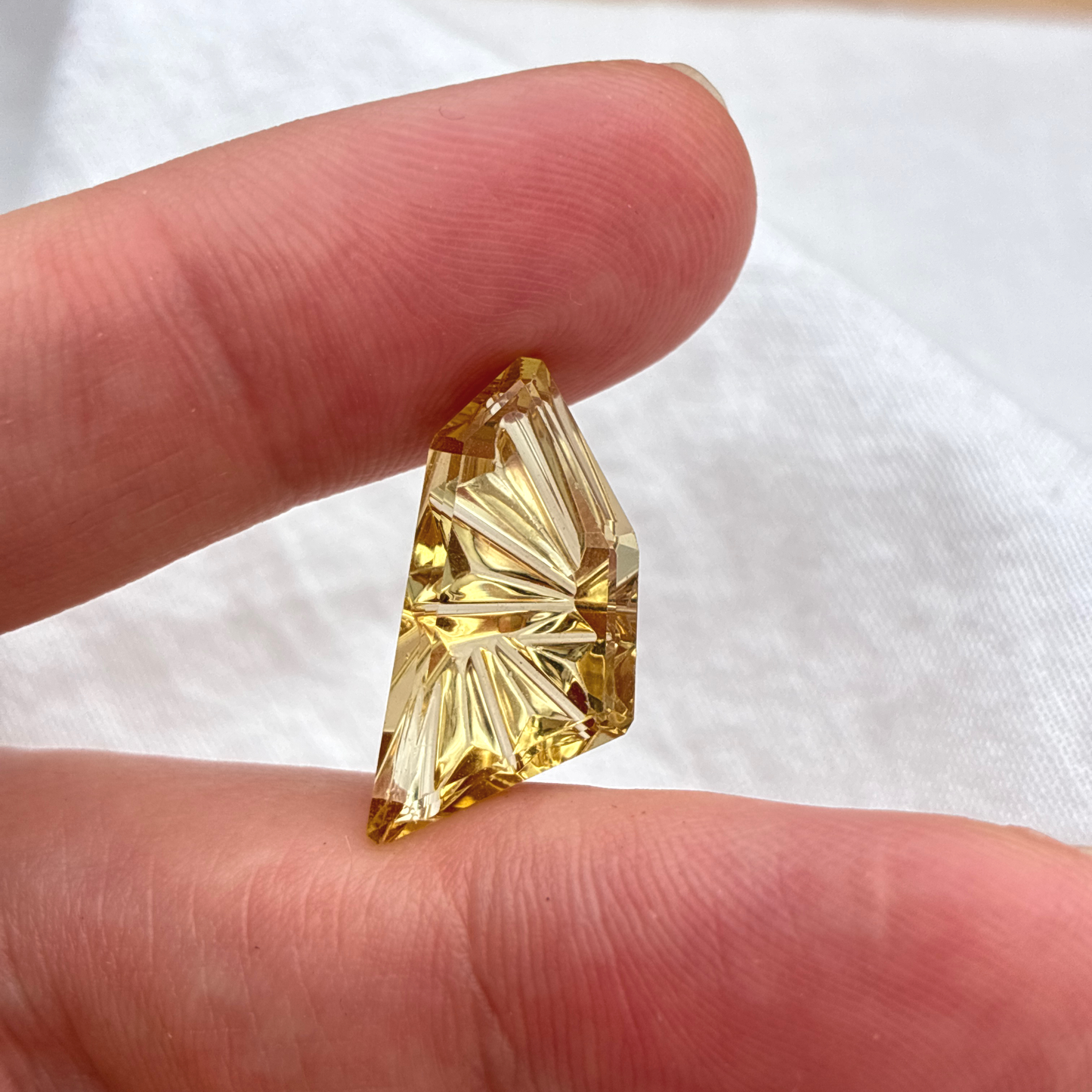 6.90 carat Golden Beryl 21x10mm Fancy Cut