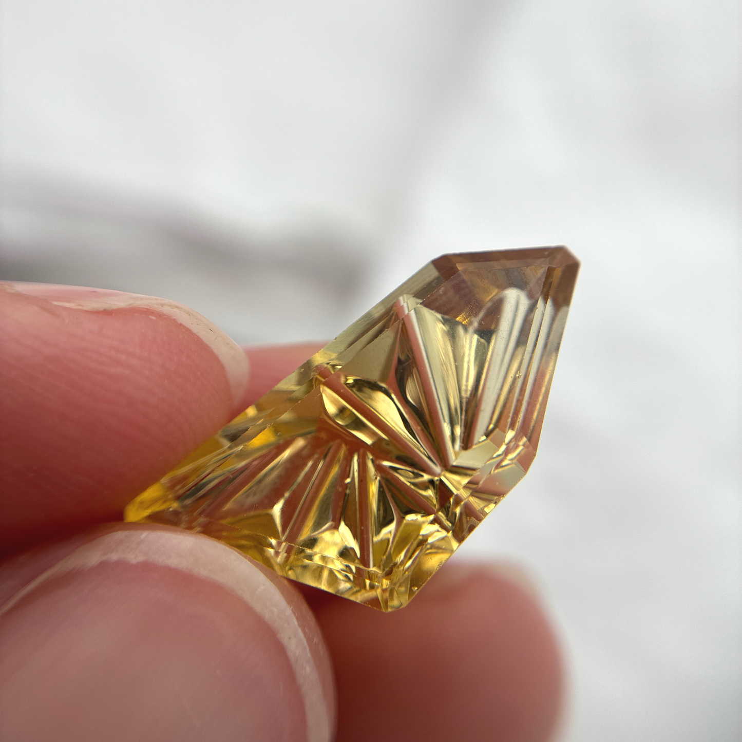 6.90 carat Golden Beryl 21x10mm Fancy Cut