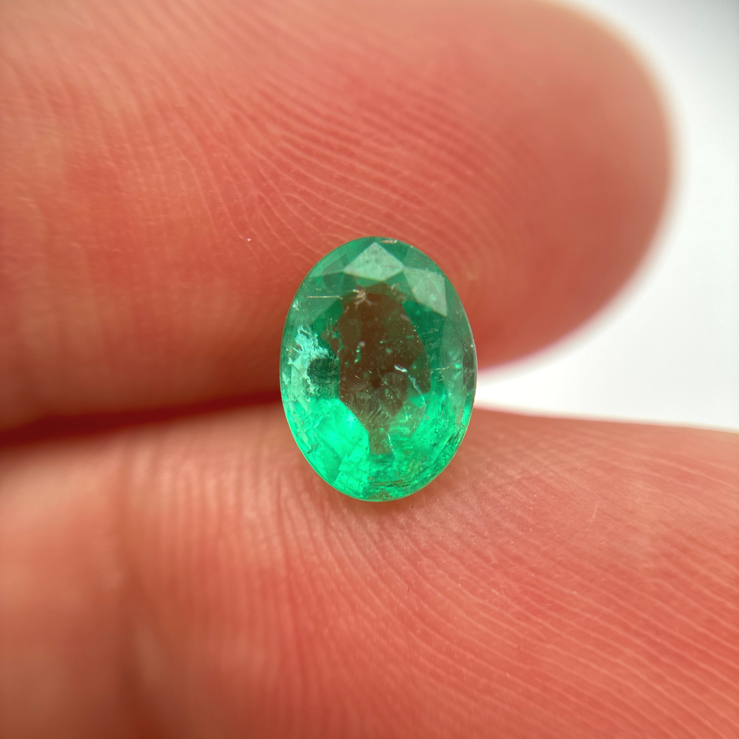 8x6mm Natural Green Emerald, 1.14 carat