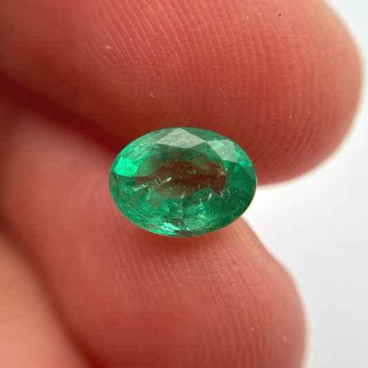 8x6mm Natural Green Emerald, 1.14 carat